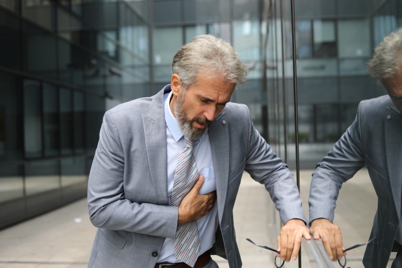 Early Warning Signs of Heart Disease Men Should Never Ignore by ReVaMP Heart & Vascular Institute